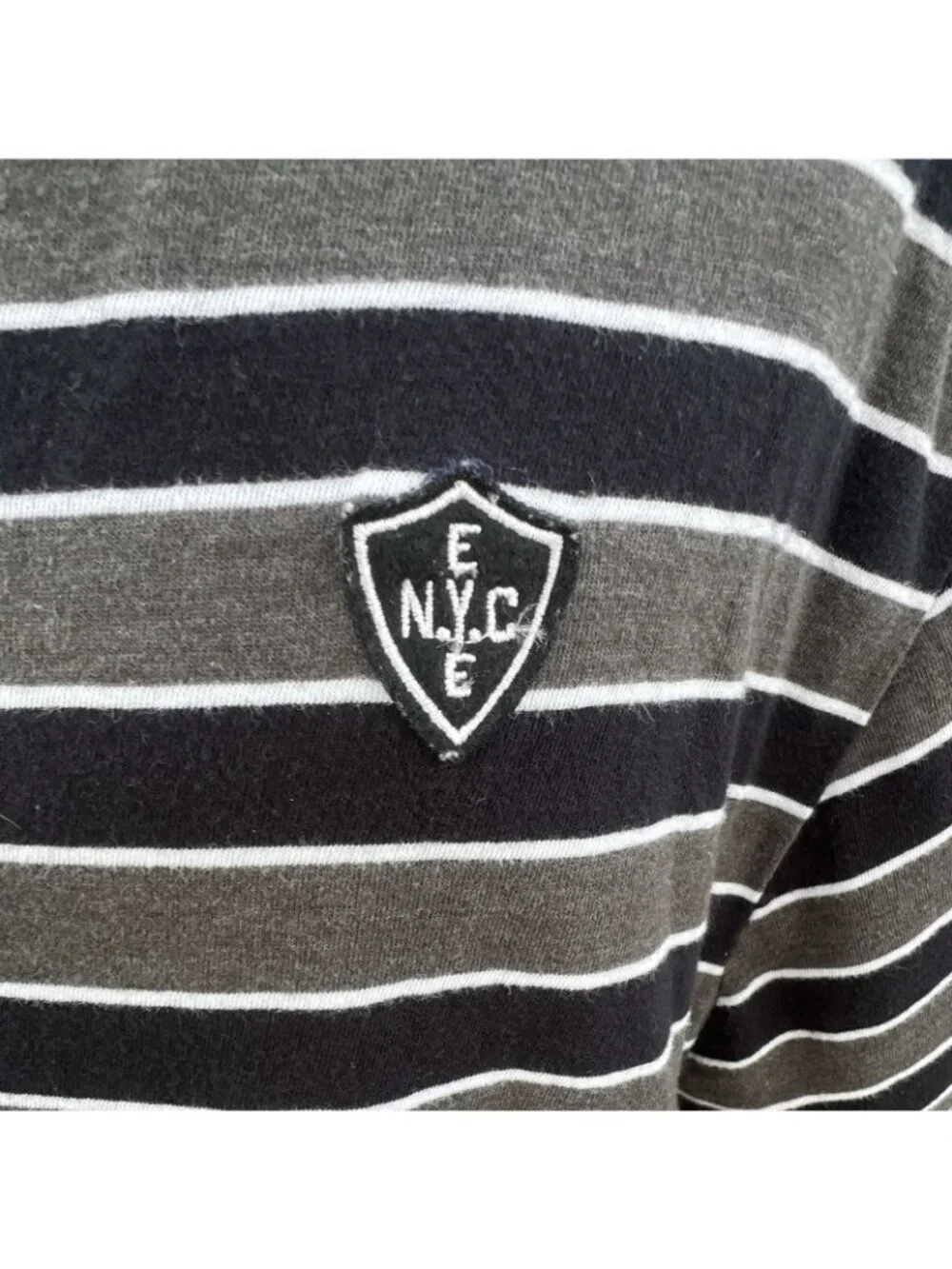 Vintage Enyce Sean Combs Co Mens XL Black Grey Striped V‑Neck Tee Y2K Streetwear